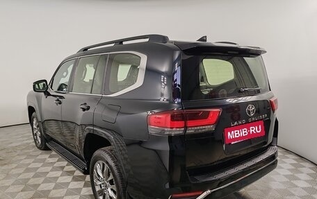 Toyota Land Cruiser, 2023 год, 15 490 000 рублей, 7 фотография