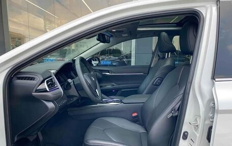 Toyota Camry, 2021 год, 3 050 008 рублей, 4 фотография