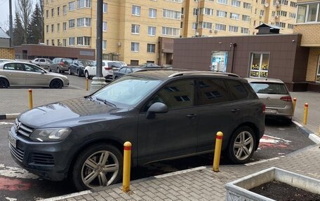 Volkswagen Touareg III, 2011 год, 2 500 000 рублей, 1 фотография