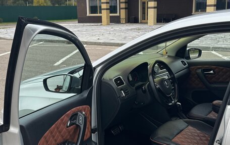 Volkswagen Polo VI (EU Market), 2016 год, 1 300 000 рублей, 18 фотография