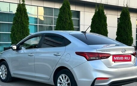 Hyundai Solaris II рестайлинг, 2018 год, 1 295 000 рублей, 8 фотография