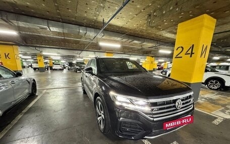 Volkswagen Touareg III, 2018 год, 4 450 000 рублей, 8 фотография