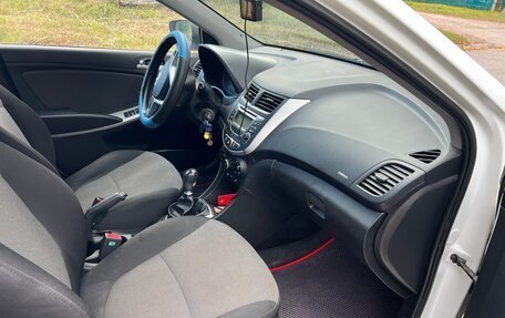 Hyundai Solaris II рестайлинг, 2014 год, 790 000 рублей, 4 фотография