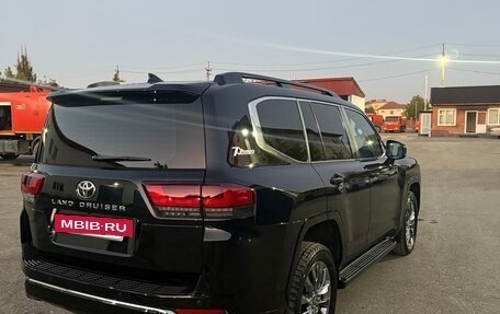 Toyota Land Cruiser, 2021 год, 8 000 000 рублей, 4 фотография