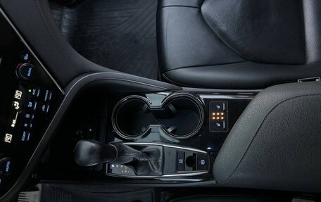 Toyota Camry, 2019 год, 2 550 000 рублей, 8 фотография