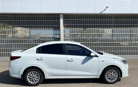 KIA Rio IV, 2018 год, 1 447 000 рублей, 4 фотография