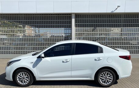 KIA Rio IV, 2018 год, 1 447 000 рублей, 8 фотография
