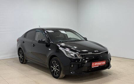 KIA Rio IV, 2018 год, 890 000 рублей, 3 фотография