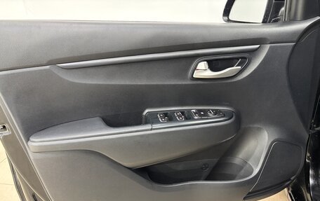 KIA Rio IV, 2018 год, 890 000 рублей, 7 фотография