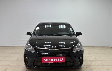 KIA Rio IV, 2018 год, 890 000 рублей, 2 фотография