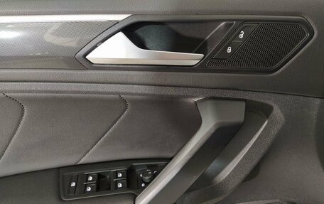 Volkswagen Tiguan II, 2019 год, 3 150 000 рублей, 7 фотография