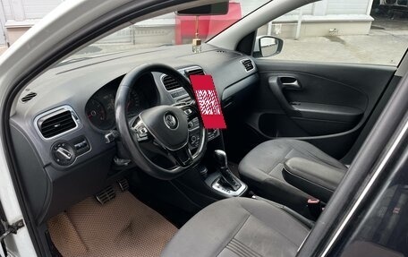 Volkswagen Polo VI (EU Market), 2016 год, 13 фотография