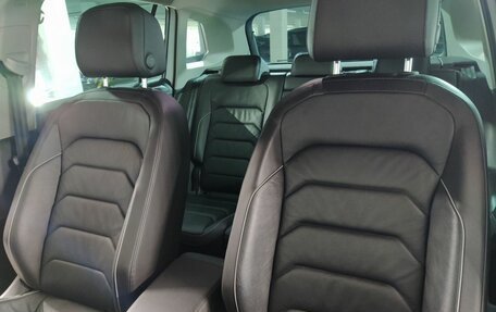 Volkswagen Tiguan II, 2019 год, 3 150 000 рублей, 13 фотография
