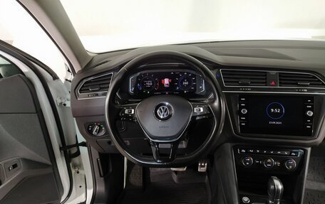 Volkswagen Tiguan II, 2019 год, 3 150 000 рублей, 16 фотография