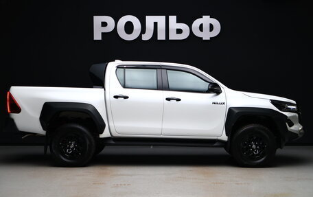 Toyota Hilux VIII, 2024 год, 7 600 000 рублей, 5 фотография