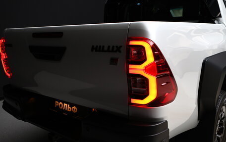 Toyota Hilux VIII, 2024 год, 7 600 000 рублей, 12 фотография