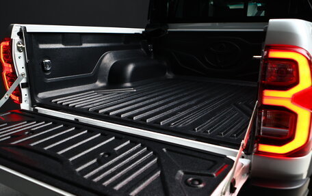 Toyota Hilux VIII, 2024 год, 7 600 000 рублей, 15 фотография