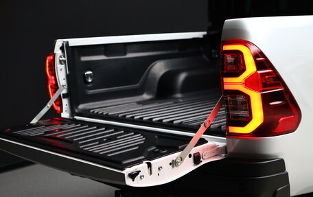 Toyota Hilux VIII, 2024 год, 7 600 000 рублей, 17 фотография