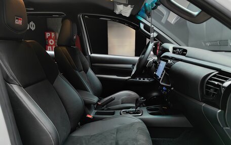 Toyota Hilux VIII, 2024 год, 7 600 000 рублей, 33 фотография