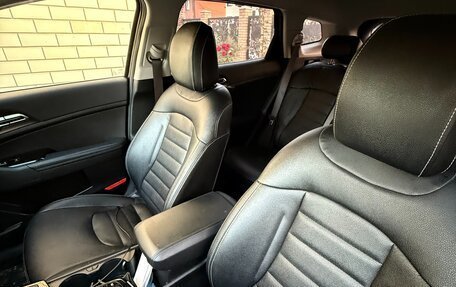 KIA Sportage IV рестайлинг, 2022 год, 4 000 000 рублей, 7 фотография