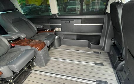 Volkswagen Multivan T6 рестайлинг, 2018 год, 5 000 000 рублей, 18 фотография