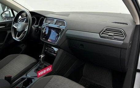 Volkswagen Tiguan II, 2021 год, 2 793 500 рублей, 7 фотография