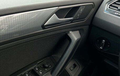 Volkswagen Tiguan II, 2021 год, 2 793 500 рублей, 17 фотография