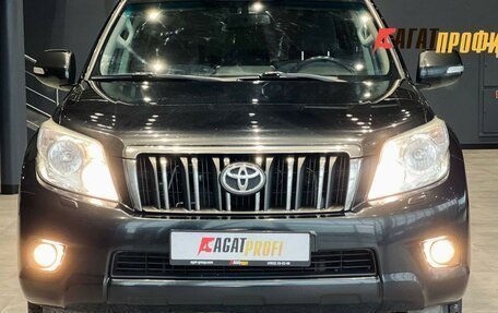 Toyota Land Cruiser Prado 150 рестайлинг 2, 2013 год, 2 645 000 рублей, 2 фотография