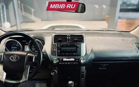 Toyota Land Cruiser Prado 150 рестайлинг 2, 2013 год, 2 645 000 рублей, 15 фотография
