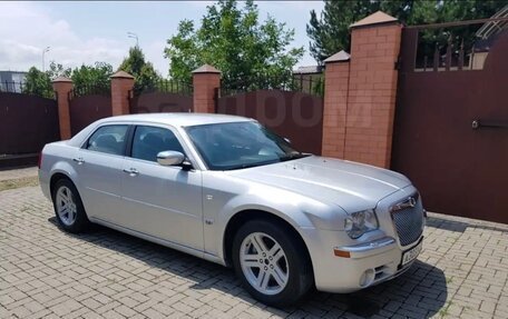 Chrysler 300C II, 2006 год, 1 150 000 рублей, 2 фотография