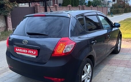 KIA cee'd I рестайлинг, 2011 год, 695 000 рублей, 3 фотография