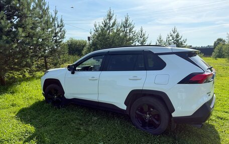 Toyota RAV4, 2021 год, 3 500 000 рублей, 4 фотография
