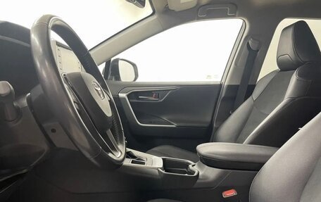 Toyota RAV4, 2021 год, 3 500 000 рублей, 5 фотография