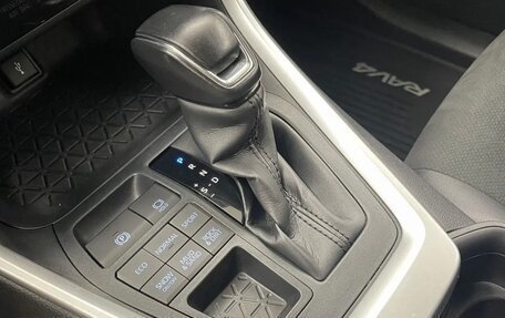 Toyota RAV4, 2021 год, 3 500 000 рублей, 10 фотография