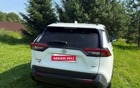 Toyota RAV4, 2021 год, 3 500 000 рублей, 3 фотография