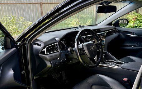 Toyota Camry, 2019 год, 2 550 000 рублей, 11 фотография