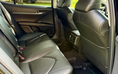 Toyota Camry, 2019 год, 2 550 000 рублей, 13 фотография