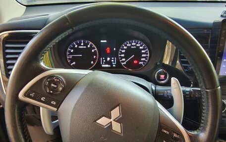 Mitsubishi Outlander III рестайлинг 3, 2012 год, 1 280 000 рублей, 6 фотография