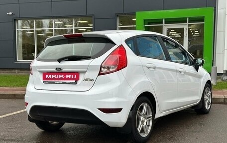 Ford Fiesta, 2016 год, 849 000 рублей, 5 фотография