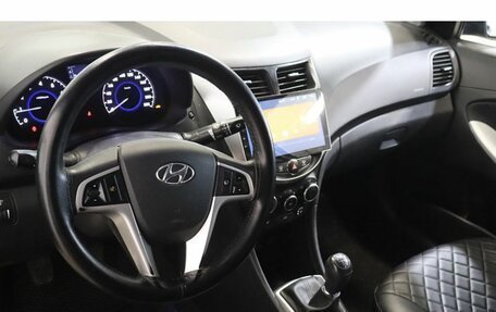 Hyundai Solaris II рестайлинг, 2012 год, 649 000 рублей, 6 фотография