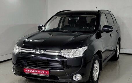 Mitsubishi Outlander III рестайлинг 3, 2013 год, 1 370 000 рублей, 1 фотография