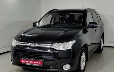 Mitsubishi Outlander III рестайлинг 3, 2013 год, 1 370 000 рублей, 1 фотография