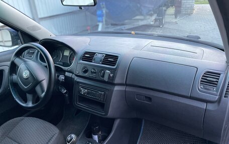Skoda Fabia II, 2010 год, 460 000 рублей, 13 фотография