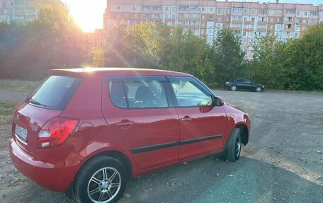 Skoda Fabia II, 2009 год, 550 000 рублей, 3 фотография