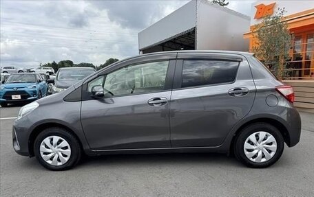 Toyota Vitz, 2019 год, 830 000 рублей, 5 фотография