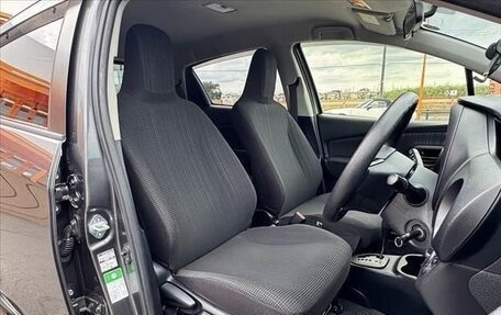 Toyota Vitz, 2019 год, 830 000 рублей, 10 фотография