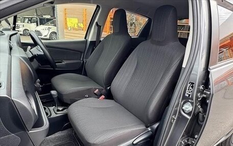 Toyota Vitz, 2019 год, 830 000 рублей, 11 фотография