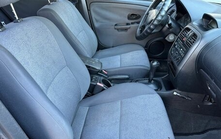 Mitsubishi Carisma I, 2003 год, 350 000 рублей, 9 фотография