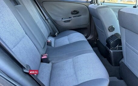Mitsubishi Carisma I, 2003 год, 350 000 рублей, 11 фотография
