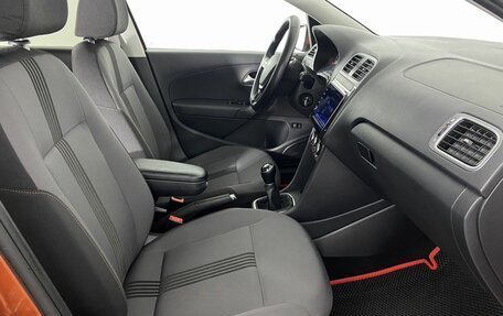 Volkswagen Polo VI (EU Market), 2016 год, 985 000 рублей, 13 фотография